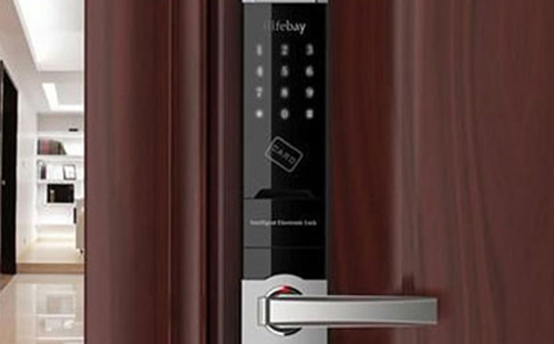 嫩江24小时上门开锁公司