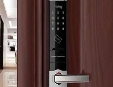 嫩江24小时上门开锁公司