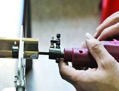 嫩江24小时上门开锁公司