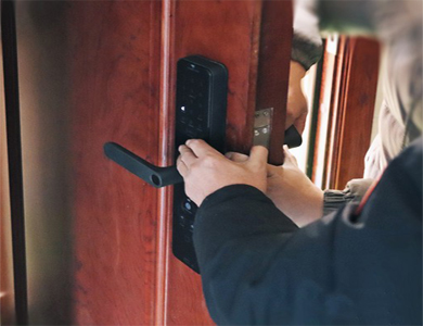 嫩江24小时上门开锁公司